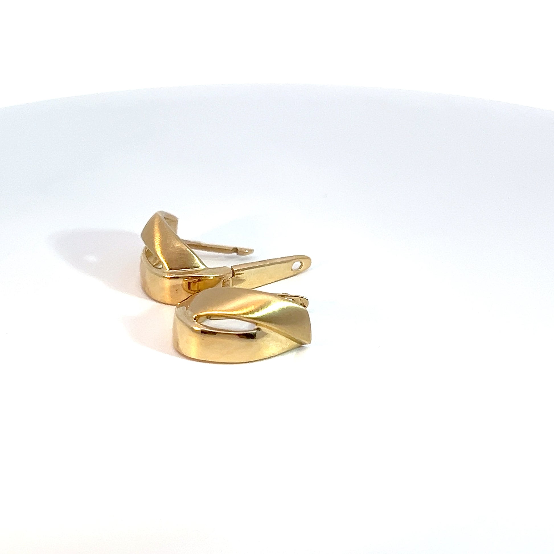 14k Gold Women's Earrings - Lesotho Jewellery Collection